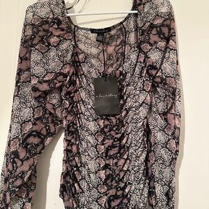 A love story light comfortable stretch top XL